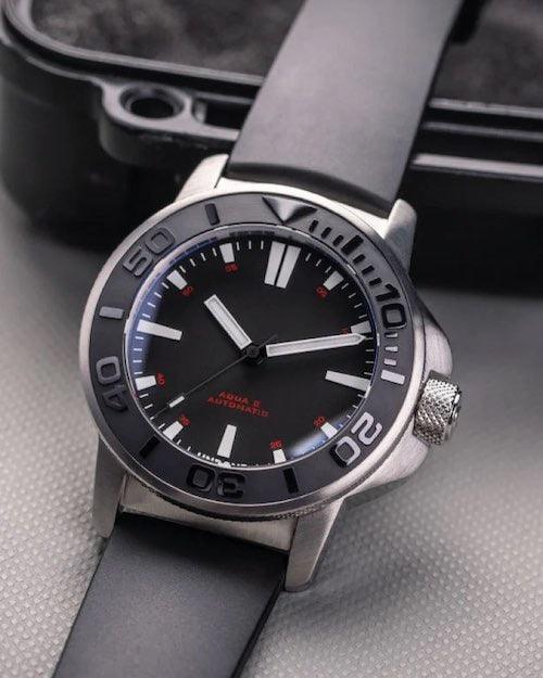 Undone best sale diver watch