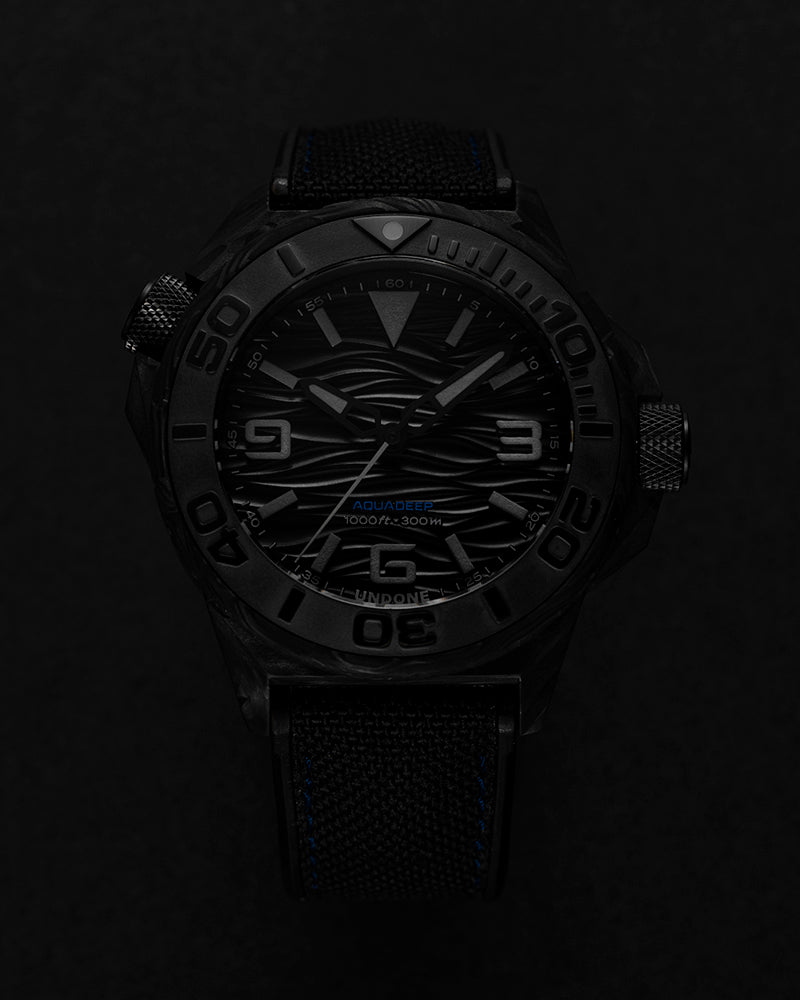 Aqua Carbon Maggy